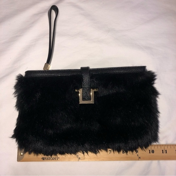 Ann Taylor Clutch Bag Faux Fur Vegan Leather Black Gold Wristlet Evening Bag - Picture 6 of 7